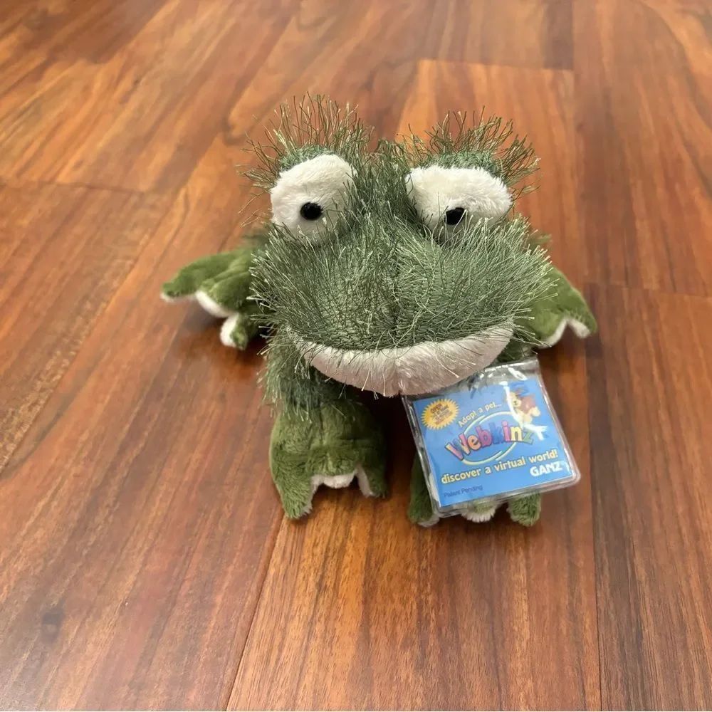 Webkinz green frog NWT unused access code!